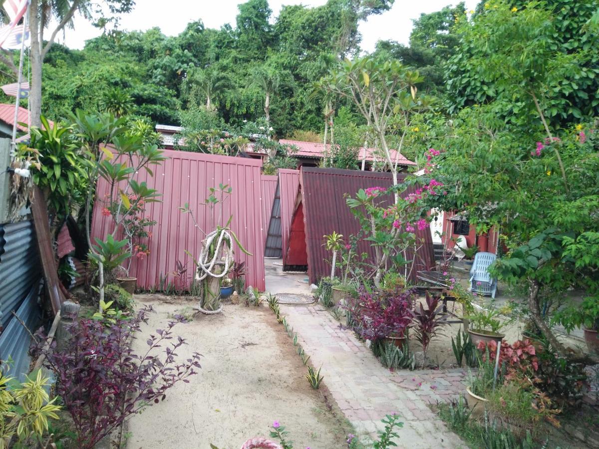 Hotel Nazri Nipah Camp Pangkor Kampung Teluk Nipah Zewnętrze zdjęcie