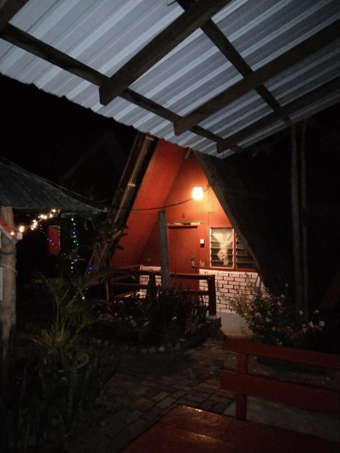 Hotel Nazri Nipah Camp Pangkor Kampung Teluk Nipah Zewnętrze zdjęcie